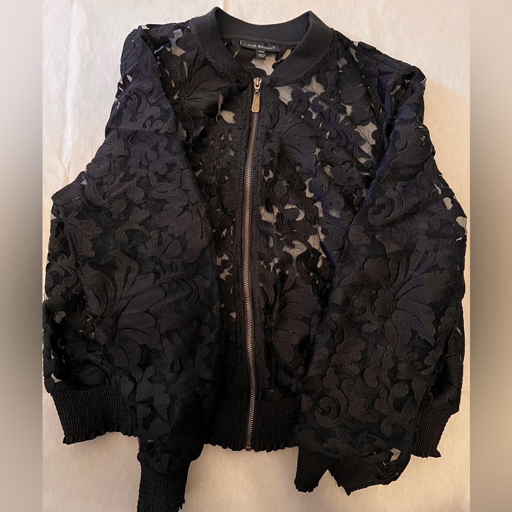 Mesh jacket with floral design